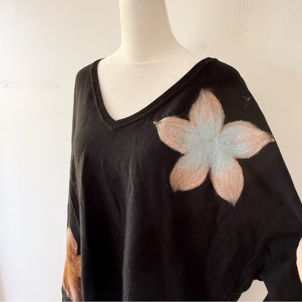 Aaeda Women Felted Floral Dolman Sleeve Sweater 3X Feminine Casual Dark Romance - Picture 2 of 7